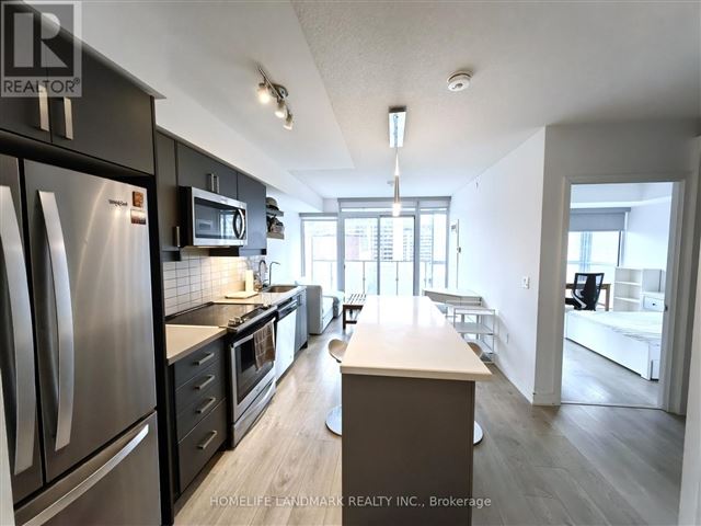 50 at Wellesley Station Condos - 1209 50 Wellesley Street East - photo 2