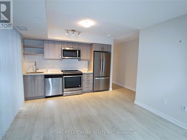 50 at Wellesley Station Condos - 304 50 Wellesley Street East - photo 2