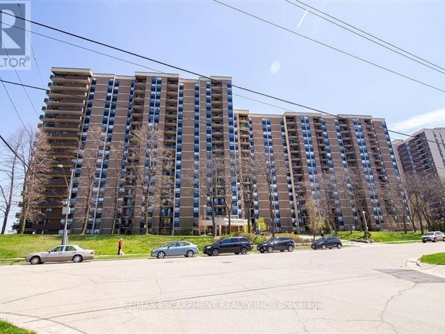 500 Green Condos - 1512 500 Green Road - photo 2