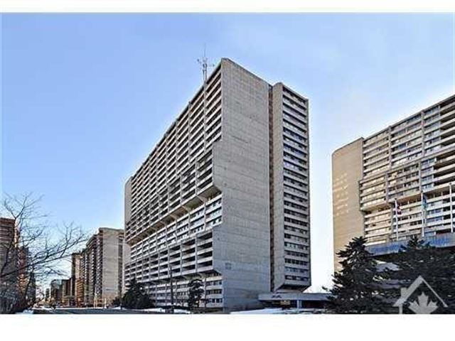 Queen Elizabeth Towers - 2205 500 Laurier Avenue West - photo 1