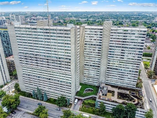 Queen Elizabeth Towers - 1701 500 Laurier Avenue West - photo 1