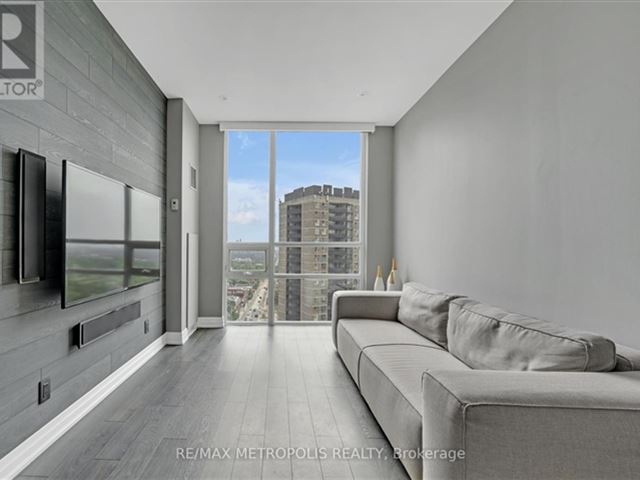 The Forest Hill - 1508 500 Saint Clair Avenue West - photo 3