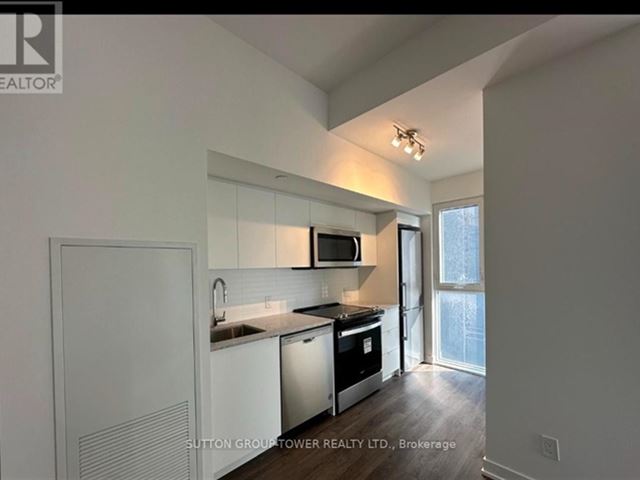 Nordic Condos - 816 500 Wilson Avenue - photo 2