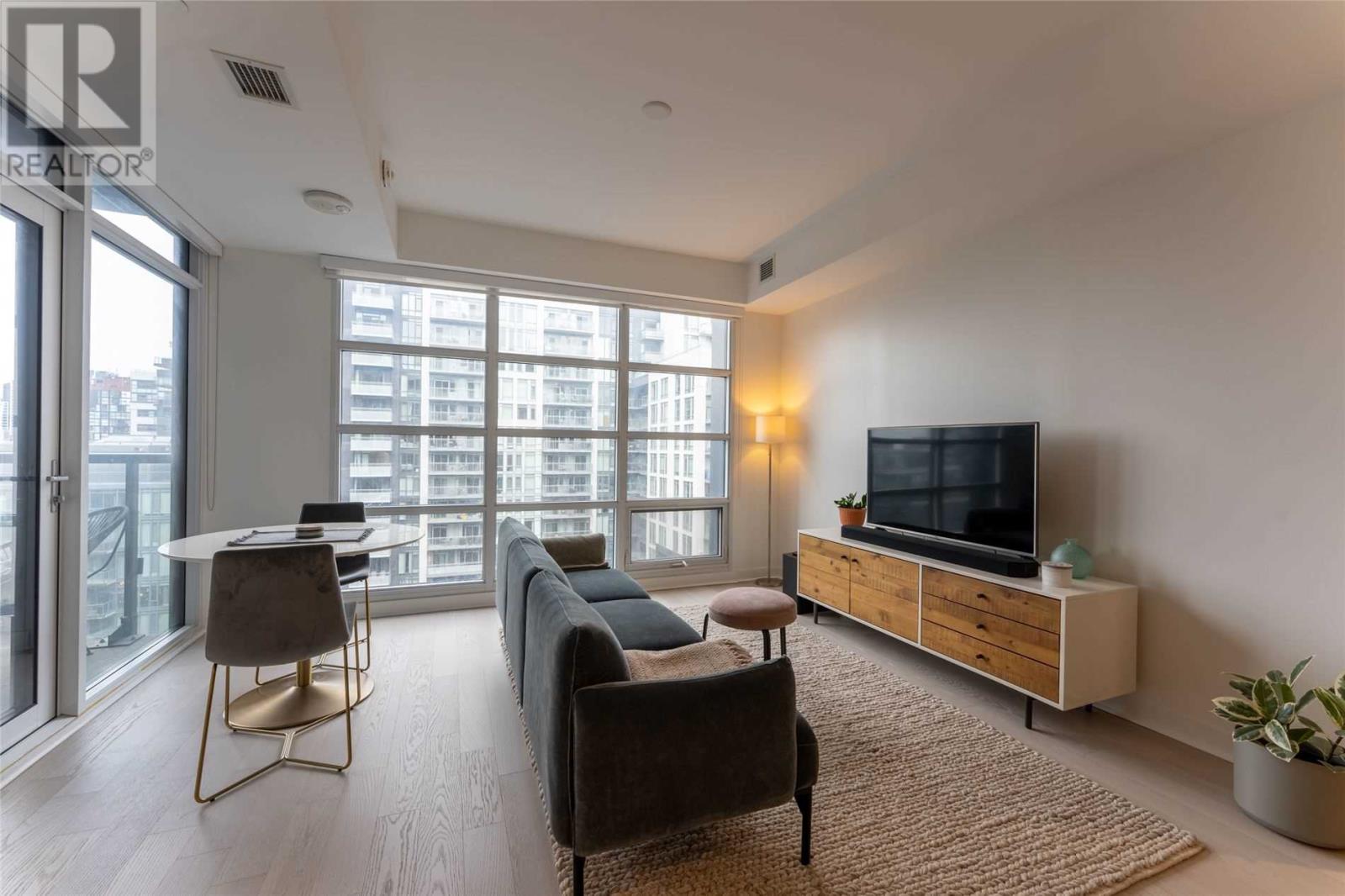 620 King Street West, Unit 1107, Toronto — For sale @ $719,900 ...