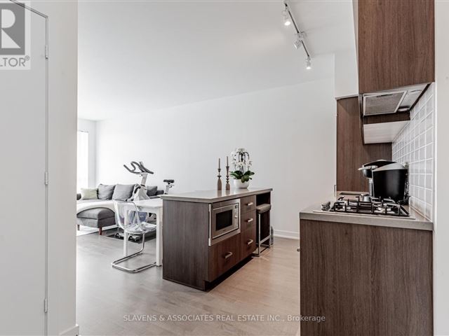 Rise Condos - 1904 1457 Bathurst Street - photo 2