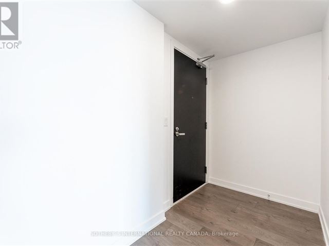 Teahouse Condos - 3807 501 Yonge Street - photo 2