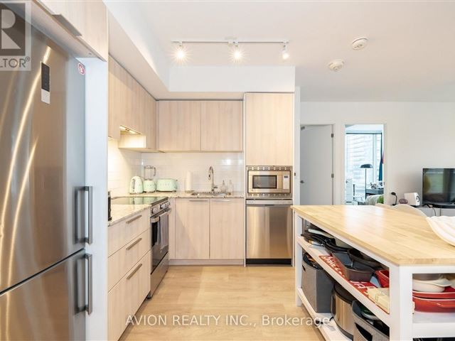 Teahouse Condos - 1112 501 Yonge Street - photo 3