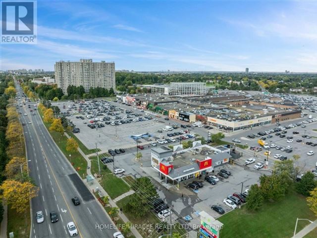 The Windsor Condos - 802 5039 Finch Avenue East - photo 2