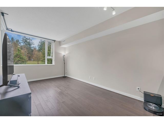 Empire At QE Park - 209 4599 Cambie Street - photo 2