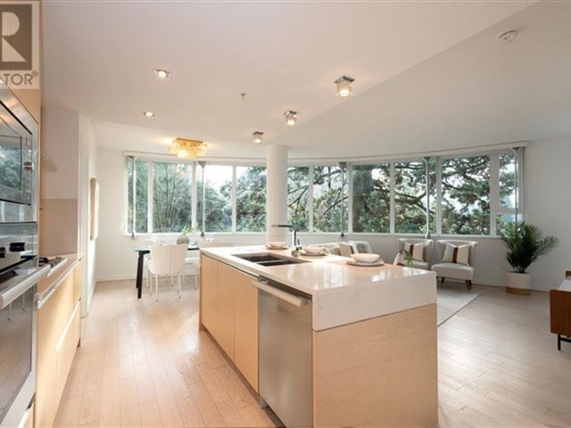 Empire At QE Park - 212 4599 Cambie Street - photo 3