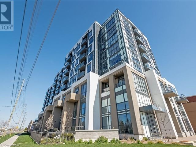 Dunwest Condo - 812 509 Dundas Street West - photo 1