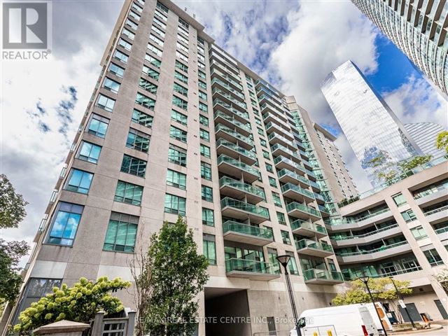 Infinity 2 - 803 51 Lower Simcoe Street - photo 1