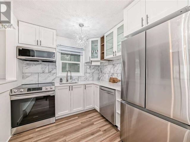 510 58 Av Sw - 108 510 58 Avenue Southwest - photo 1