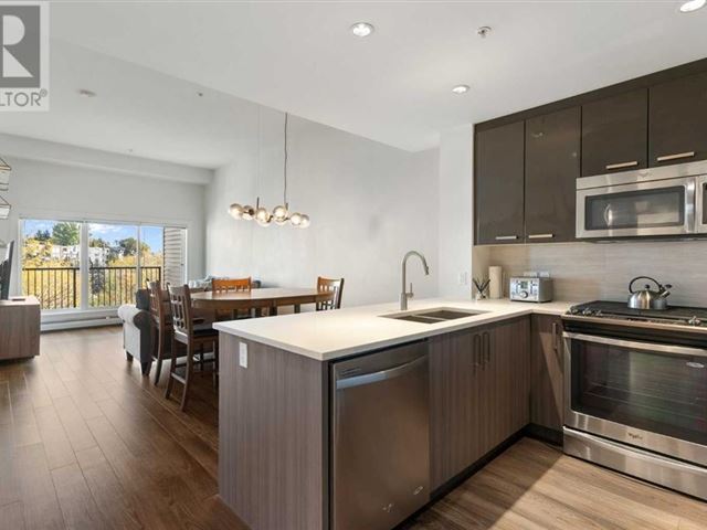 Bridgeland Hill - 413 510 Edmonton Trail Northeast - photo 1