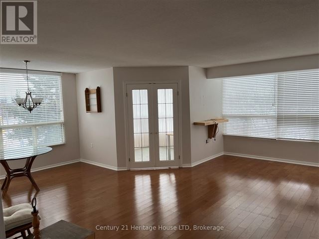 Dufferin Place - 407 5100 Dorchester Road - photo 2