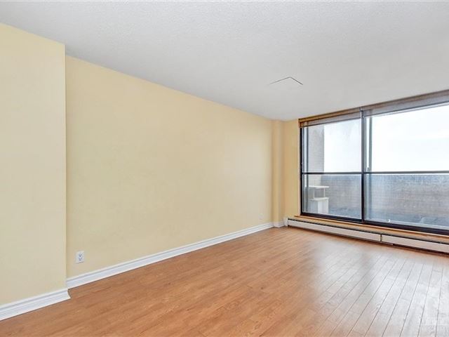 515 St. Laurent BLVD - 644 515 St-laurent Boulevard - photo 3