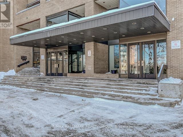 515 St. Laurent BLVD - 1707 515 St-laurent Boulevard - photo 2