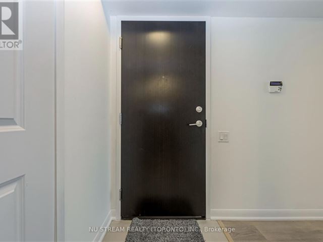 Gibson Square North Tower - 1615 5168 Yonge Street - photo 2