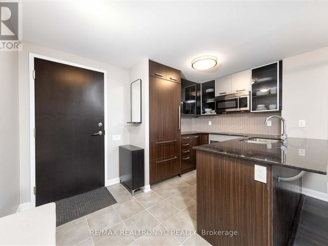 Gibson Square North Tower - 301 5168 Yonge Street - photo 2