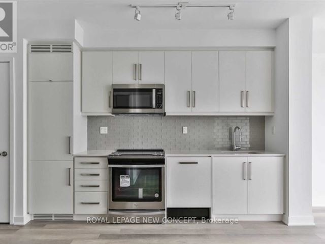 Beacon Condos - 404 5200 Yonge Street - photo 2