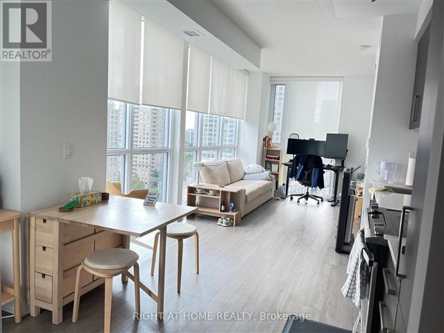 Beacon Condos - 1007 5200 Yonge Street - photo 3