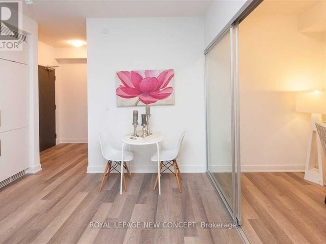 Beacon Condos - 906 5200 Yonge Street - photo 3