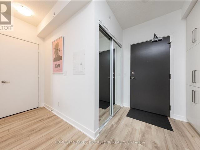 Beacon Condos - 904 5200 Yonge Street - photo 3