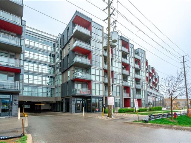 Link Condos and Towns - a428 5230 Dundas Street - photo 1