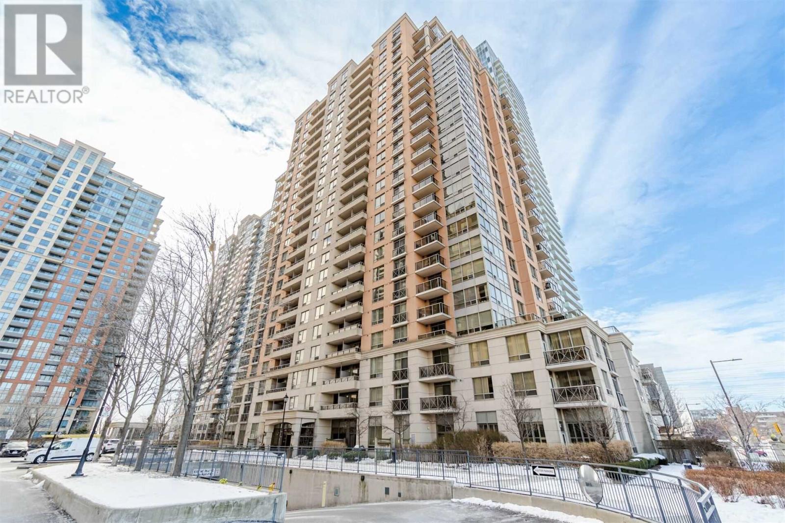 5233 Dundas Street West, Unit 1227, Toronto — For rent @ $2,200 ...