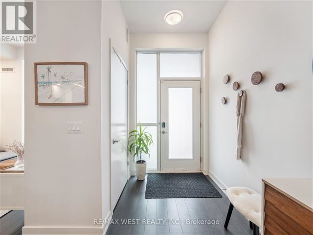 Link2 Condos + Lofts - b209 5240 Dundas Street - photo 2