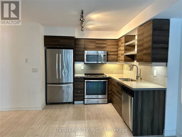 525 Adelaide Street West, Unit 502, Toronto — For sale @ $738,000 ...