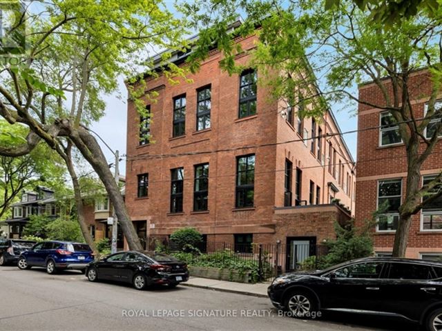 Printers Row Lofts - 204 525 Logan Avenue - photo 1