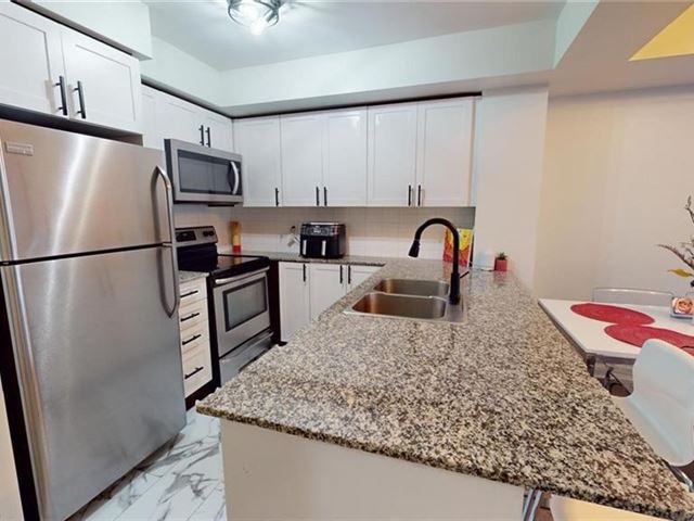 Gramercy Park - 206 525 Wilson Avenue - photo 3