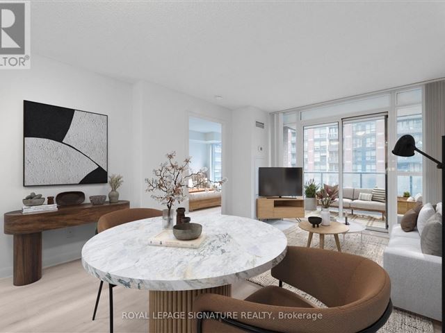 Gramercy Park - 508 525 Wilson Avenue - photo 1