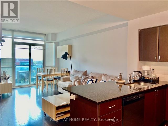 Gramercy Park - 1022 525 Wilson Avenue - photo 2