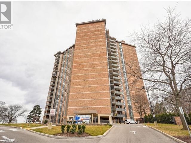 Admiral's Walk - 908 5250 Lakeshore Road - photo 2