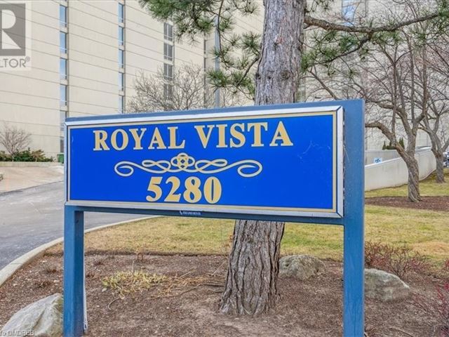 Royal Vista - 702 5280 Lakeshore Road - photo 2