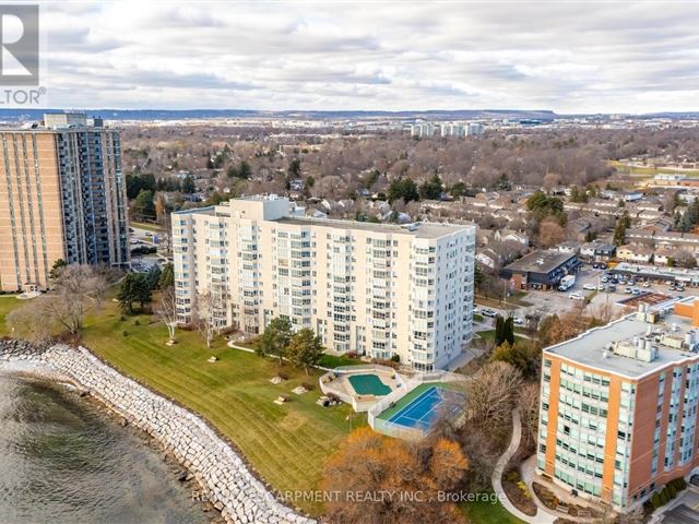 Royal Vista - 911 5280 Lakeshore Road - photo 2