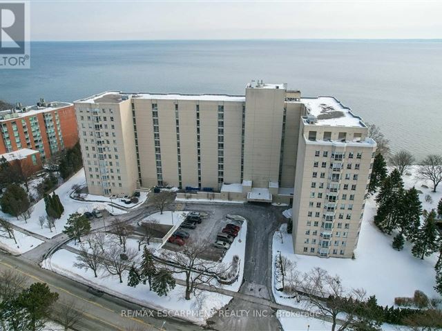 Royal Vista - 801 5280 Lakeshore Road - photo 2