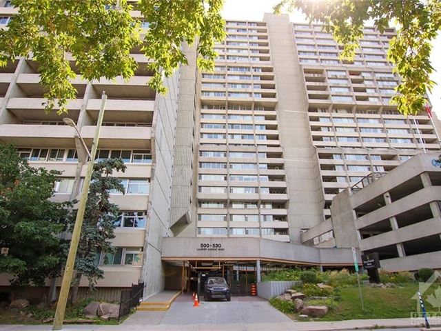 Queen Elizabeth Towers West - 2702 530 Laurier Avenue West - photo 1