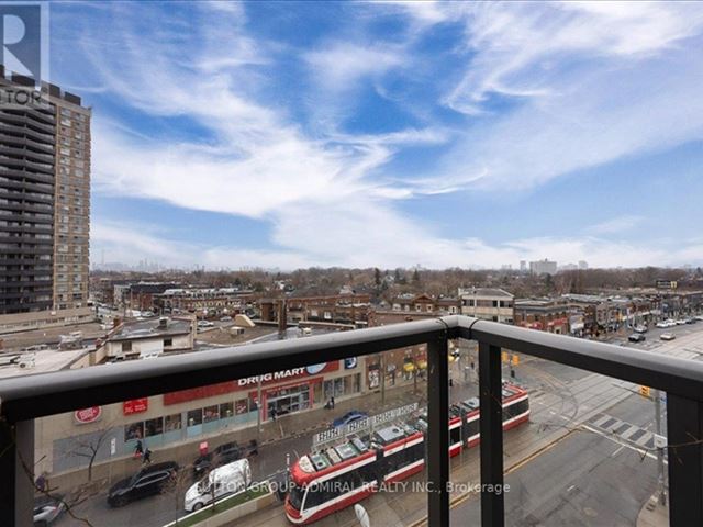 530 St Clair West - 508 530 Saint Clair Avenue West - photo 1