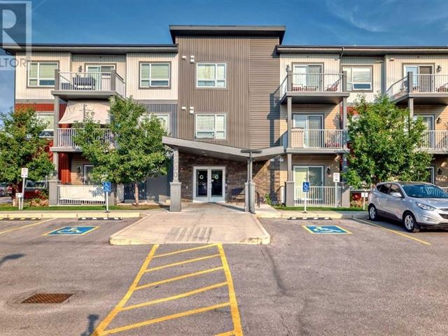 5305 32 Av Sw - 4314 5305 32 Avenue Southwest - photo 2