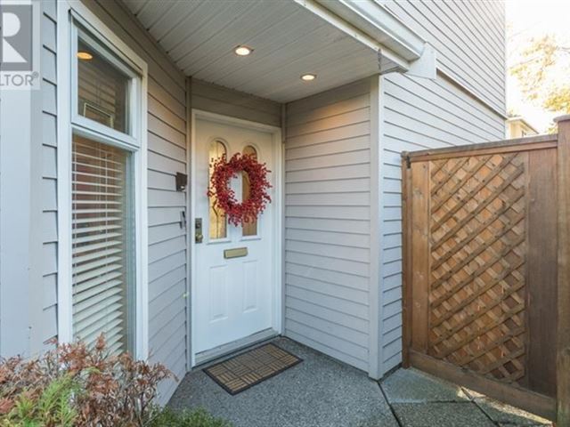 Key West - 5 5311 Lackner Crescent - photo 1