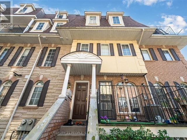 Courtyard Villas - 201 54 Sidney Belsey Crescent - photo 1