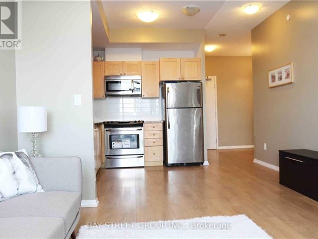 540 Bur Oak Condos - 333 540 Bur Oak Avenue - photo 1