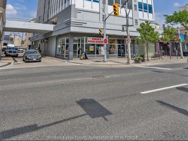 540 Ouellette AVE - 5f 540 Ouellette Avenue - photo 2