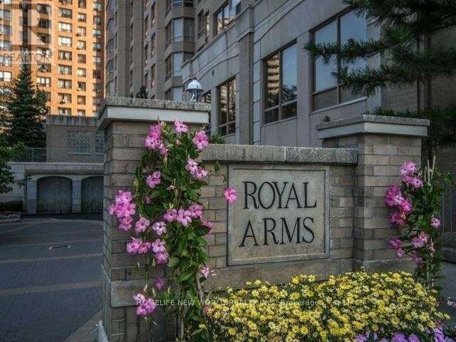 Royal Arms - 2003 5418 Yonge Street - photo 1