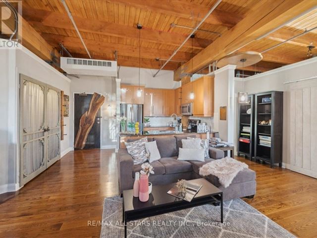 Specialty Lofts - 113 543 Timothy Street - photo 3