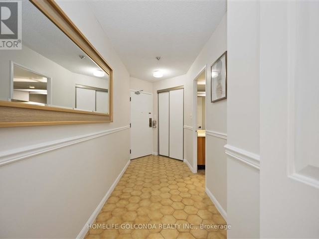 Skyview - 1002a 5444 Yonge Street - photo 2