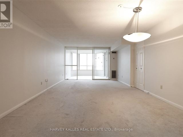 Skyview - 1010 5444 Yonge Street - photo 3